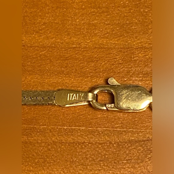 14kt Gold Herringbone Necklace - Picture 8 of 17